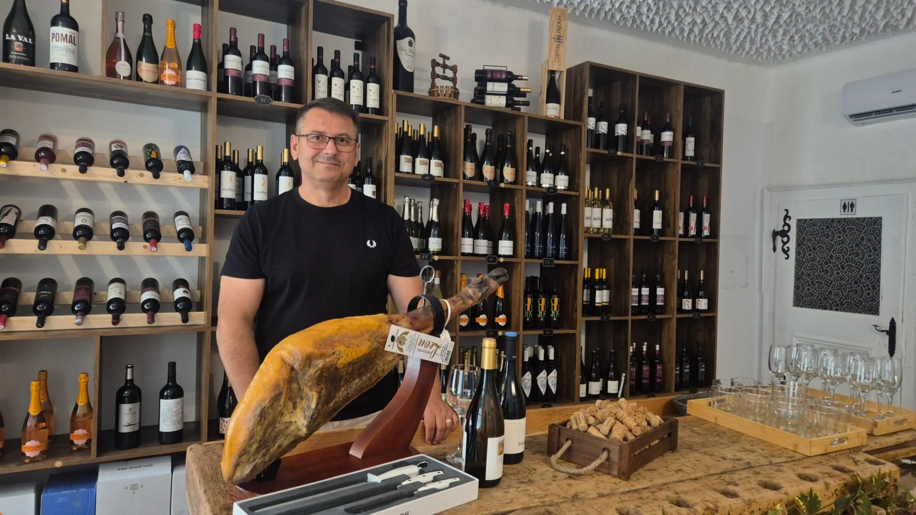 Românii din Spania, afacere de succes la Sibiu: „Ca în țară, dar cu zâmbete”
