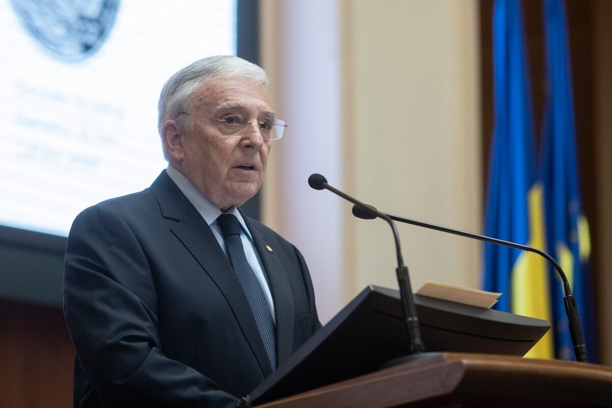 Mugur Isărescu, liderilor coaliției: Opriți disputele inutile în public