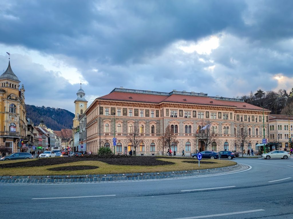 Facultate de Rromânia, golită de studenți: 40% au fugit