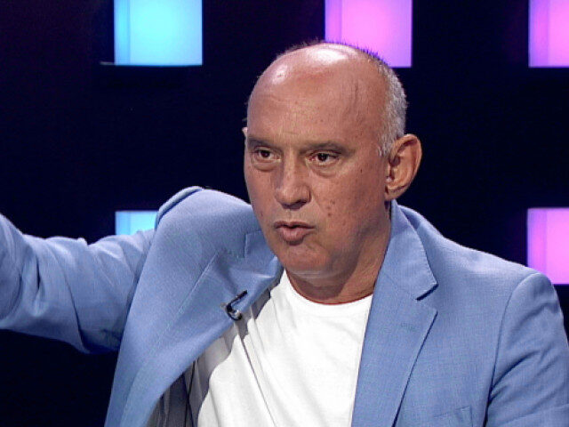 Prunea cere plecări: FCSB dă gratis „primul 3”