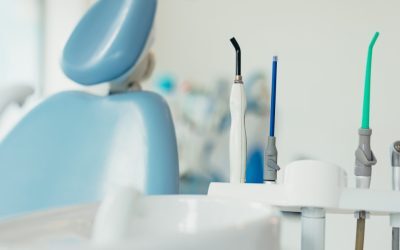 Dentisti prea multi: Colegiul cere mai putine locuri la buget