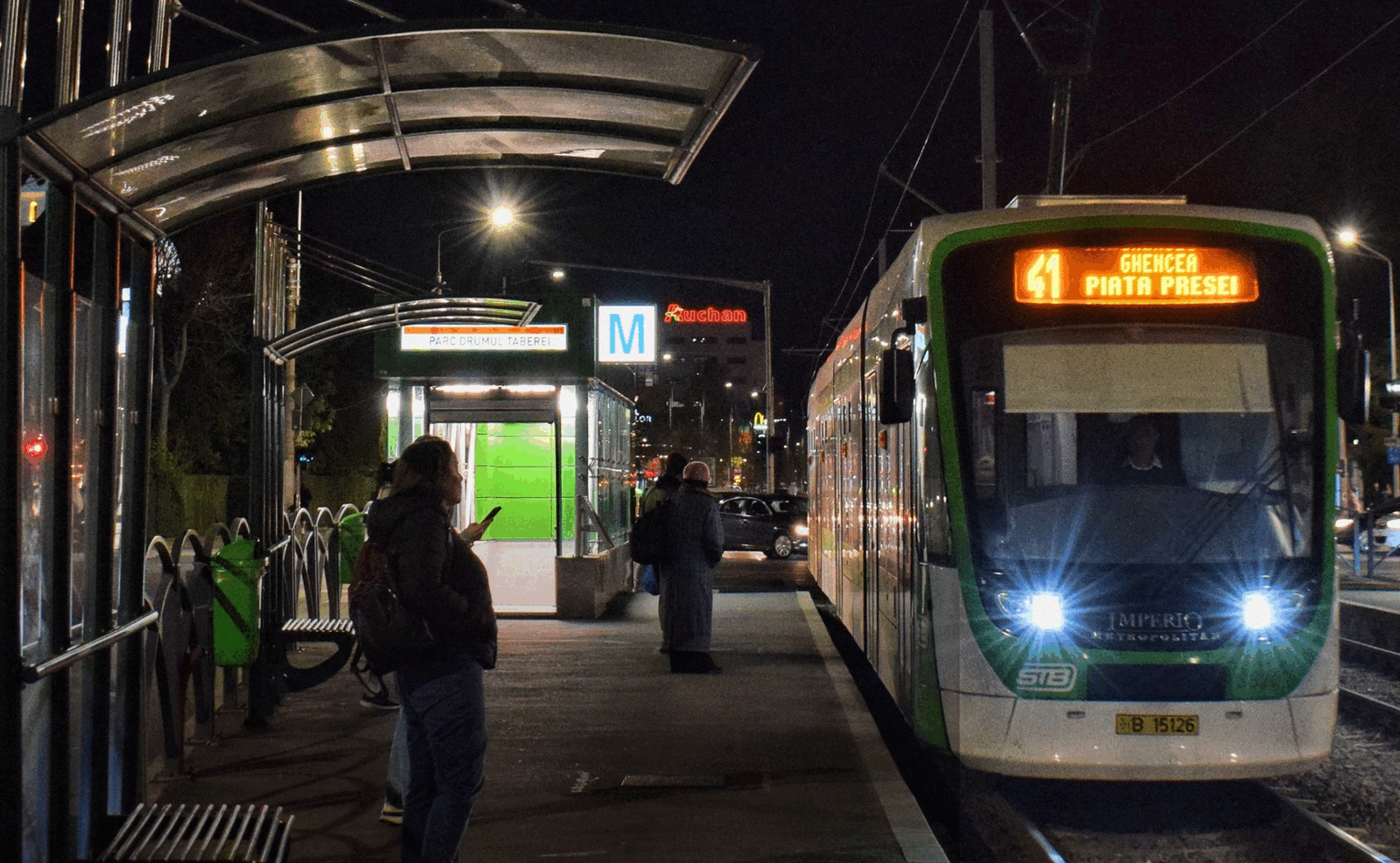 41 BLOCAT ÎN București: Autobuze înlocuiesc tramvaiele