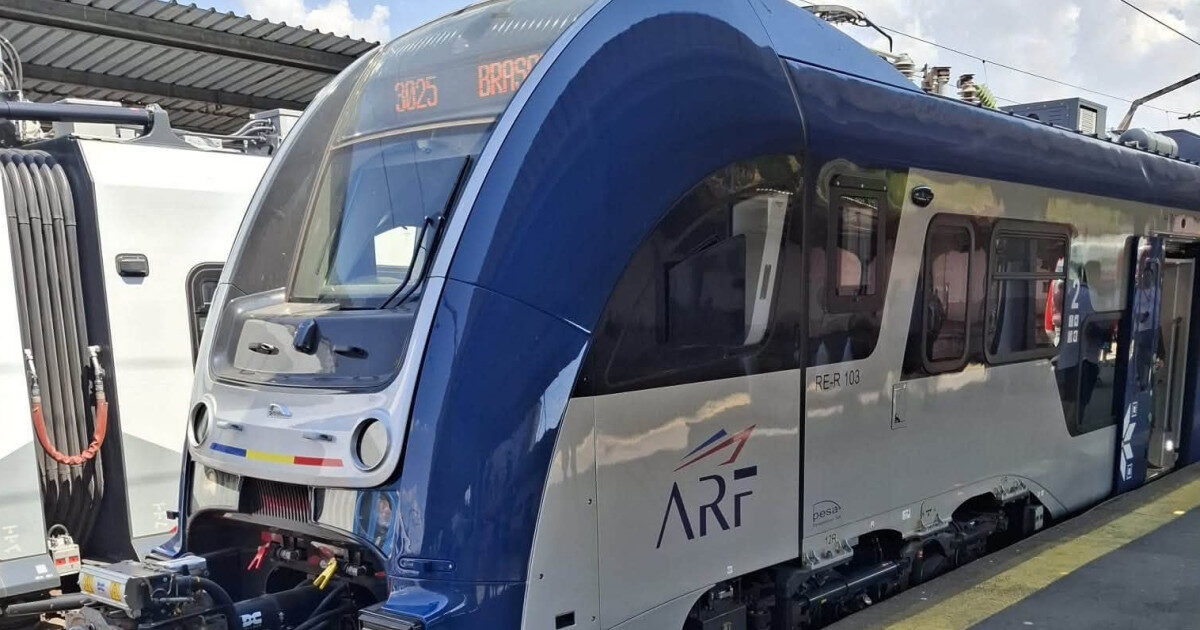 Tren PESA, dezastru: o oră întârziere și căldură sufocantă