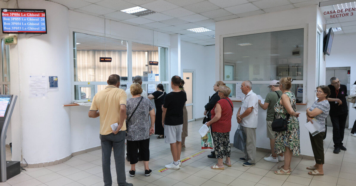 Acte de identitate 2026: Cine scapă de cozi la ghișeu