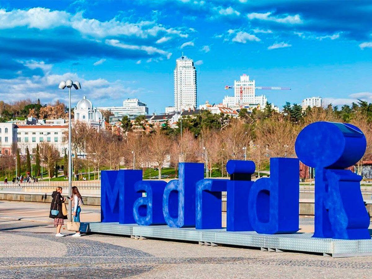 Românii fug din Spania: val de plecări masive din peninsula Iberică