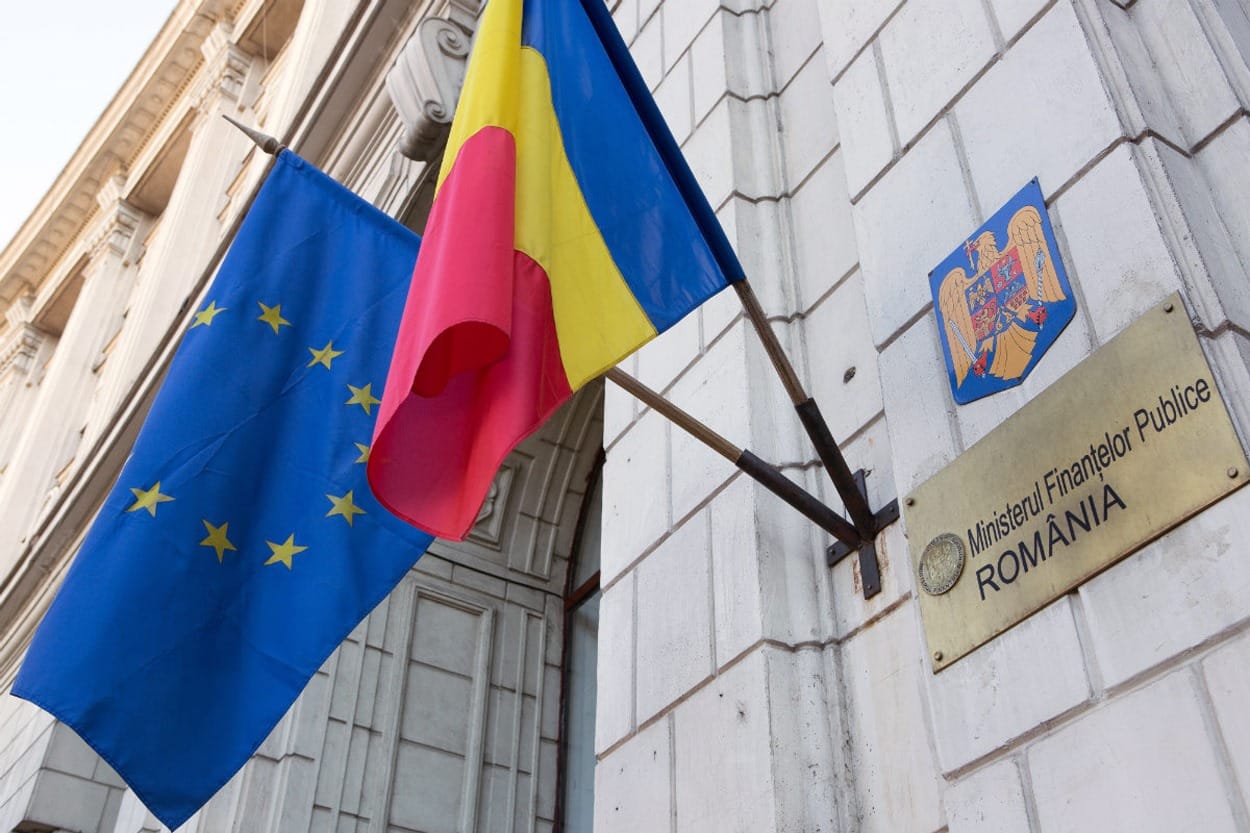 Finanțele au tras 1,13 miliarde lei de la bănci