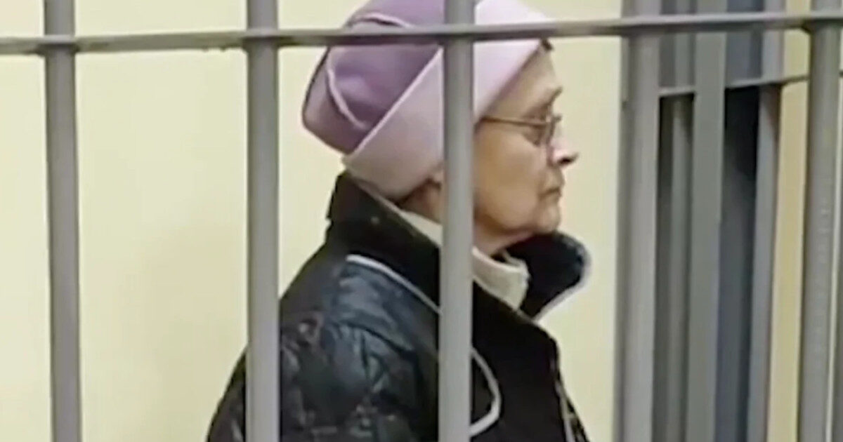 Rusia: 15 ani de închisoare pentru pensionara de 70 de ani, prinsă cu 600 euro pentru Ucraina