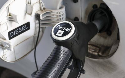 Motorina, mai ieftină! Finanțele taie acciza cu 20%