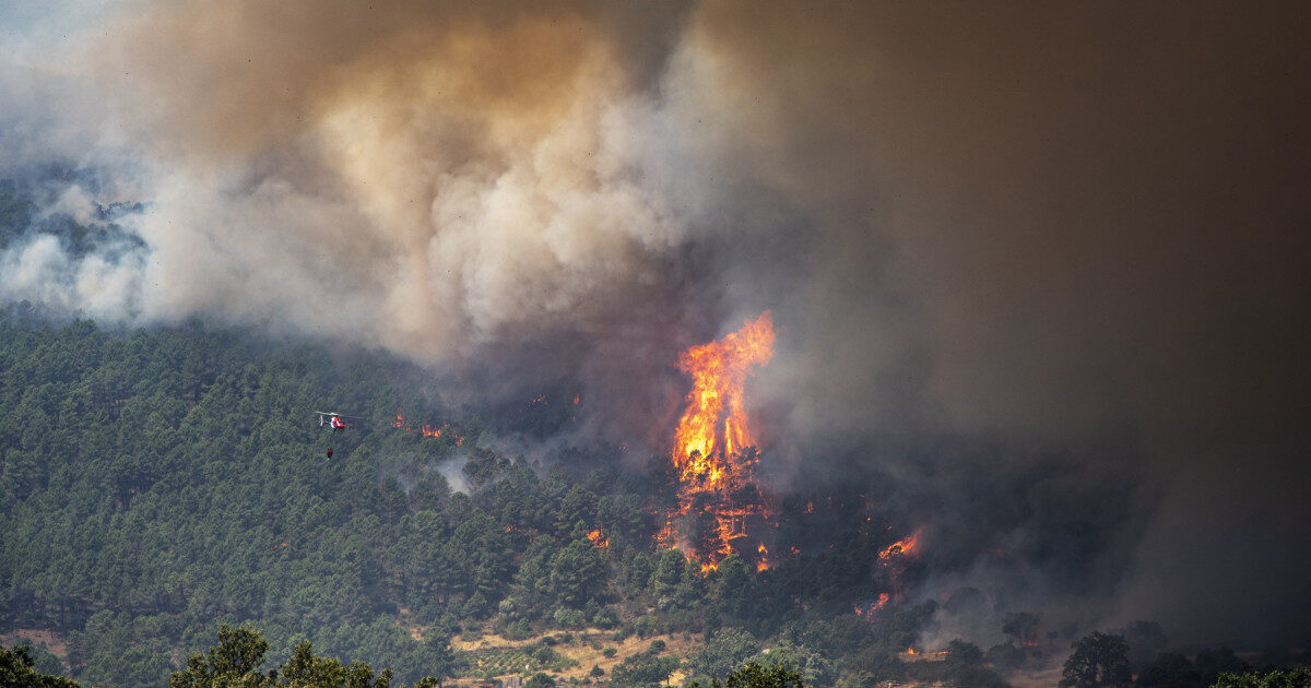 MAE: Risc mare de incendii în Valencia. Autoritățile, în alertă