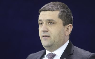 Miruță, ironie la adresa lui Grindeanu: „Cu ceasul la mână sau în buzunar”