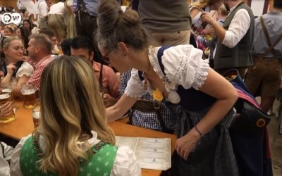 Șampanie de Oktoberfest, mandat de arestare pentru politicianul german de dreapta
