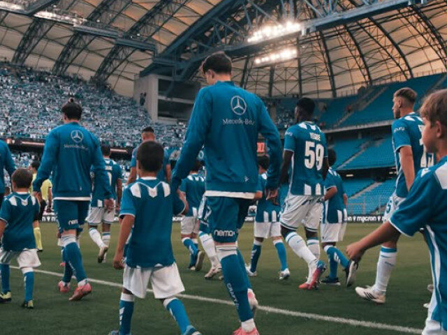 UEFA, decizie-șoc! Meciul de Europa League mutat, afectat: „Lucrez seara”