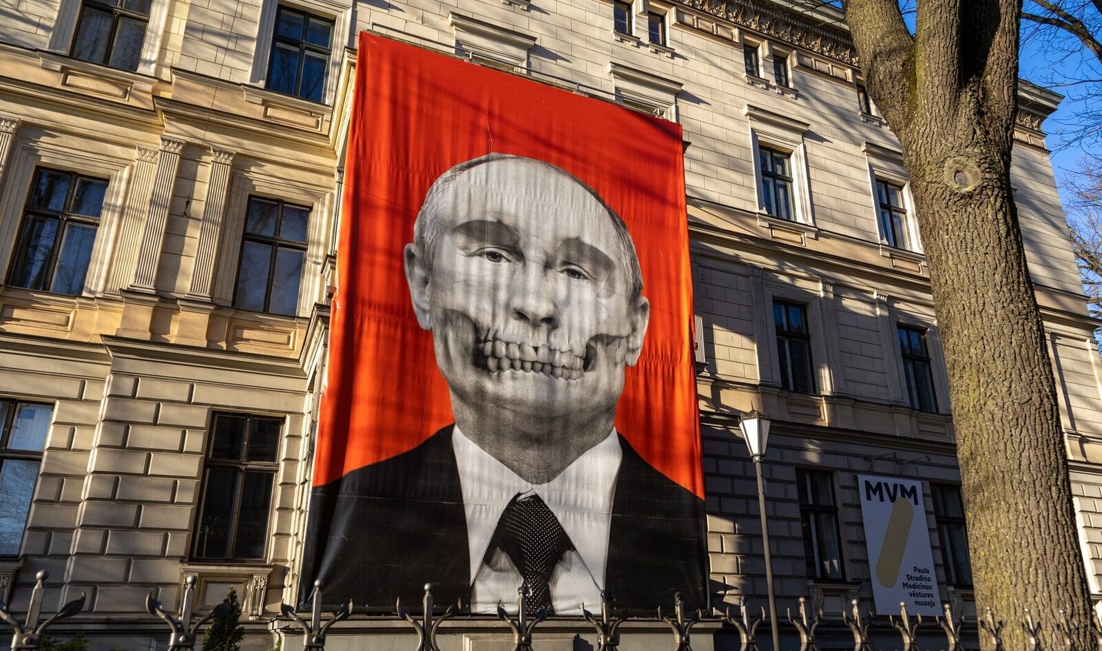Putin anunță noi atacuri în Ucraina, avertizează Bloomberg