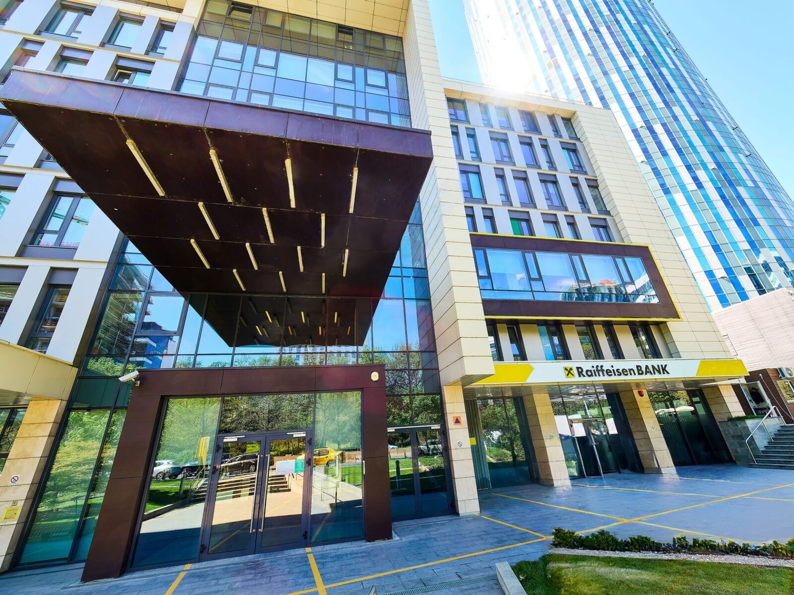 Raiffeisen Bank, 750 mil lei noi: obligațiuni în lei pe piață