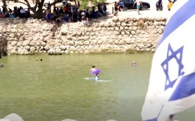 Coloniștii fură apa palestinienilor pentru piscine în Cisiordania