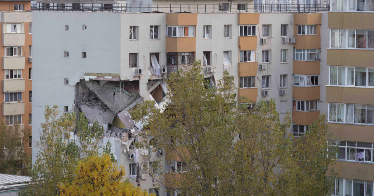 Rahova, 10 luni după: locatari blocați, Ciucu comandă expertiză