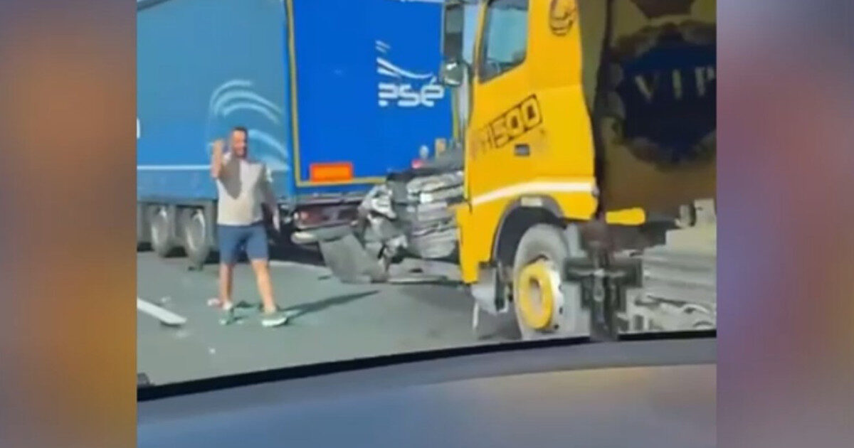 Accident mortal pe A0: Mașină strivită între două TIR-uri