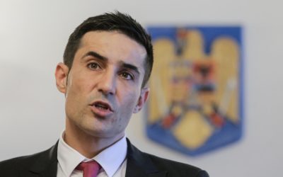 Manda îi cere lui Bolojan să plece. Sacrificiu necesar?