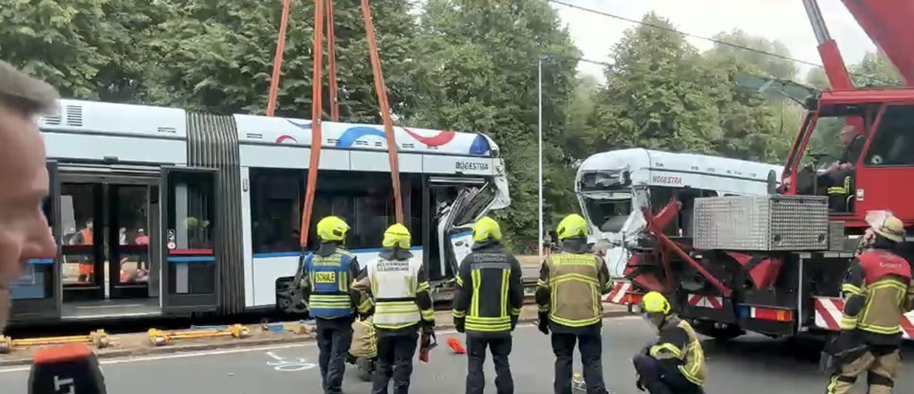 GELSENKIRCHEN: 25 de răniți, zece gravi, după o coliziune între tramvaie