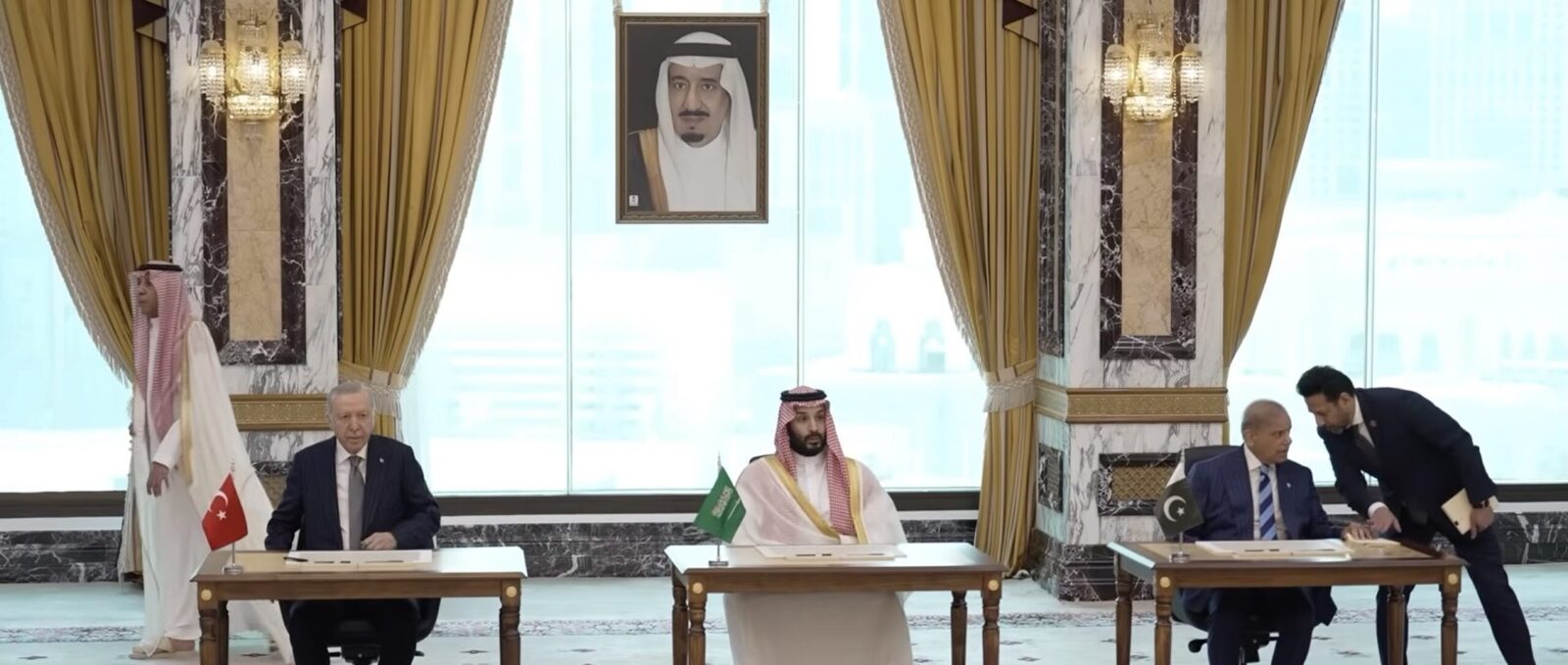 SAUDIȚI-Turcia-PAKISTAN: Acord de apărare, negată orice legătură nucleară