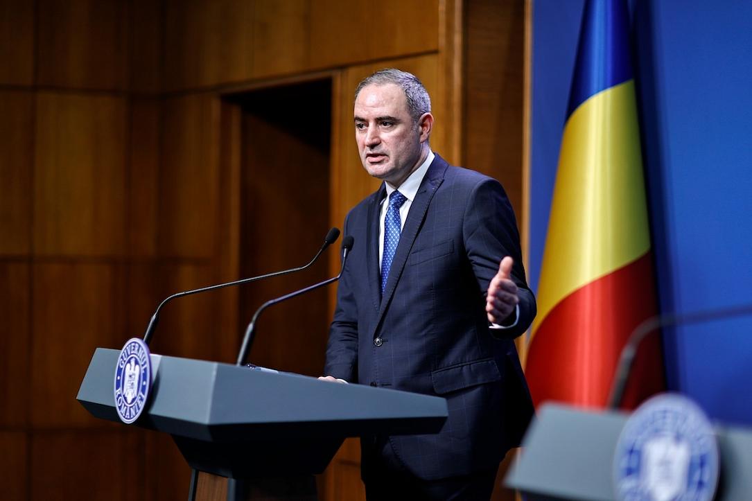 Finanțe: Calificativul României, la mâna unui guvern și buget credibile