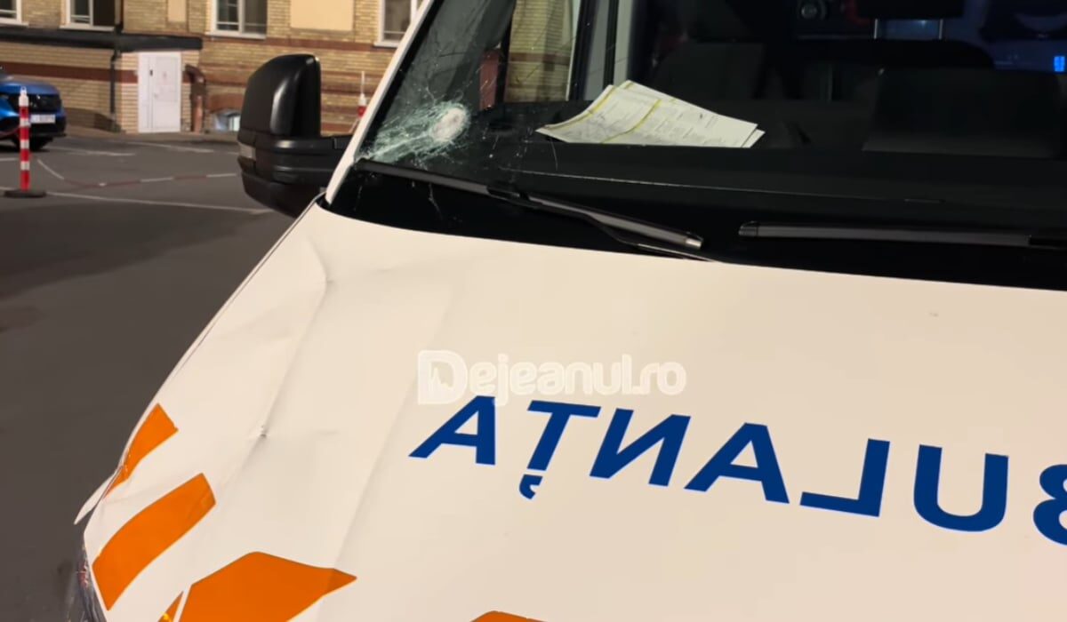 Ambulanță atacată la Cluj din cauza zvonurilor de pe TikTok