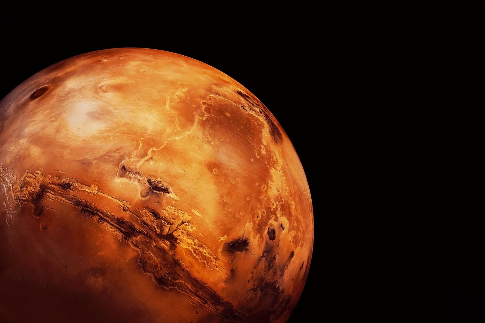 Meteorit marțian dezvăluie secrete din inima Planetei Roșii