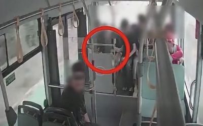 Bacău: Autobuze electrice noi, vandalizate în prima zi. Primar: Nesimțirea va fi taxată