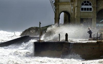 Alertă Vreme Severă Coasta WA: Acționați Acum