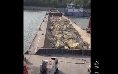 Barje scufundate în Dunăre, imagini de coșmar la Bala