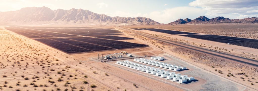 Musk alimentează AI cu baterii Tesla. Miza uriașă, dezvăluită