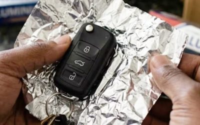 Folie pe cheia mașinii: Iată de ce unii șoferi fac asta