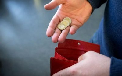 România impozitează singurătatea: Cât pierzi vs. familie