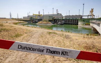 Dig pe Dunăre: Construcția amenință cu scufundarea a două barje