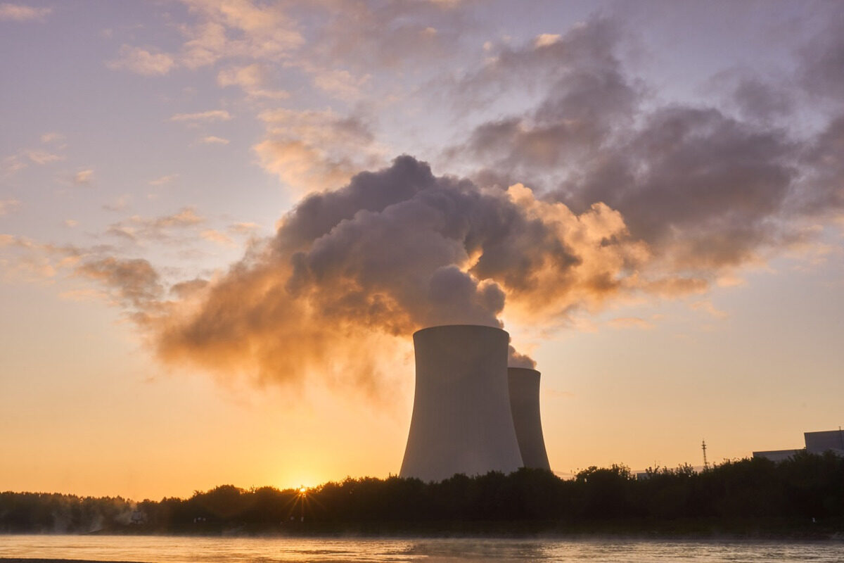 Spania își prelungește viața centralei nucleare până în 2030