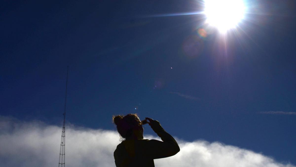 Eclipsa de Soare: Vezi fără ochelari, protejează-ți ochii