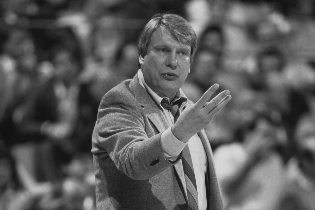 Doliu în NBA: S-a stins din viață legendarul antrenor Don Nelson