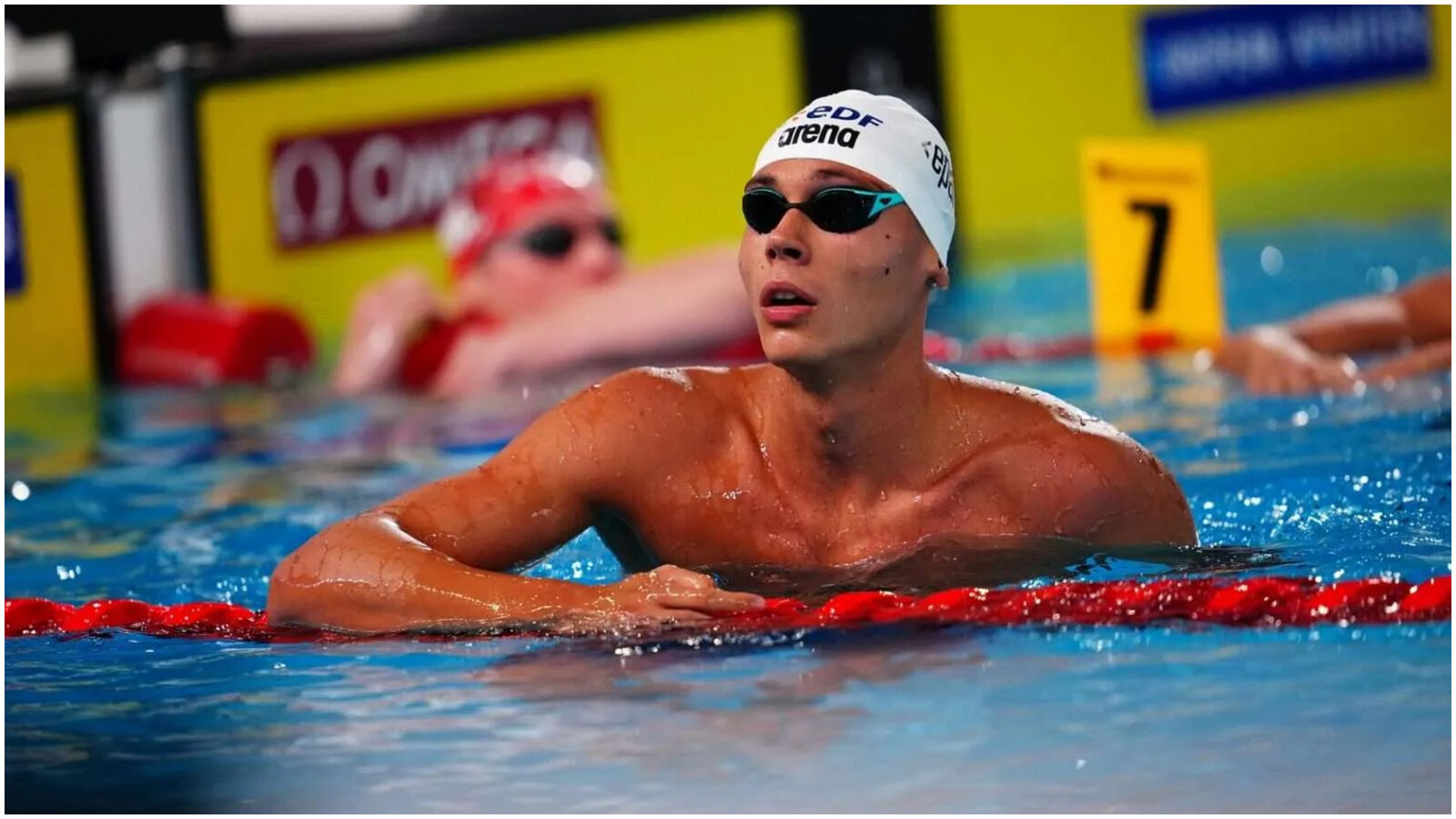 Popovici zboară în finală la 200 m liber, lider la semifinale