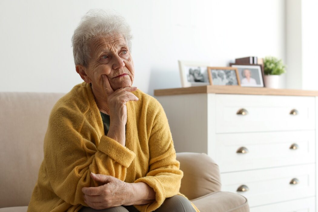 Evită aceste 3 obiceiuri între 45-65 ani. Legătura cu demența