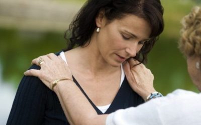 Pomană haine defunct: Când, de ce le păstrezi sau nu
