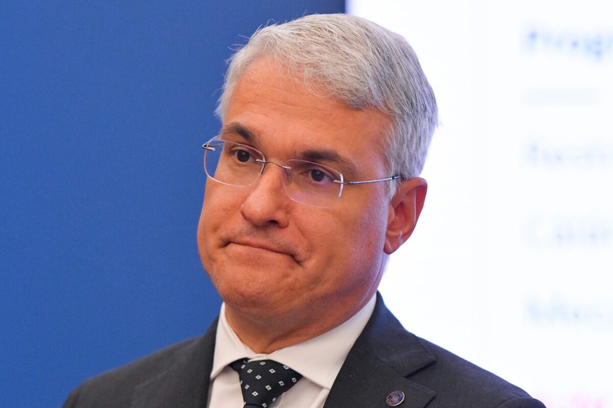 Salarii în școli și spitale: Pîslaru recunoaște impasul