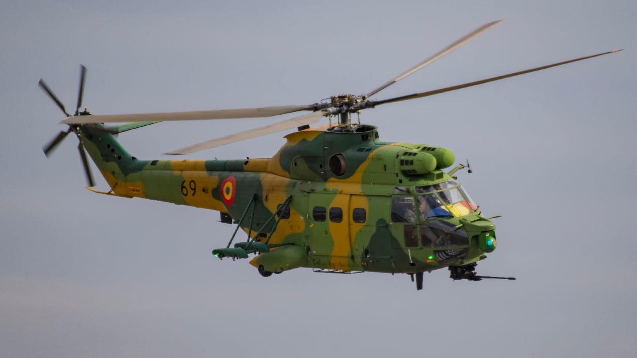 Țintă aeriană la 8 km de România: MApN a trimis elicopterul