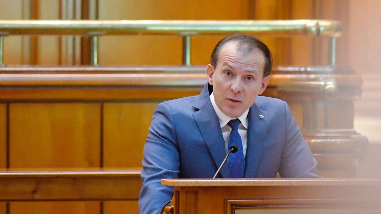 Cîțu ia foc la prognoza BNR despre inflație