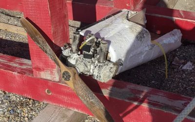 Costinești: Dronă pe plajă, turiști blocați la dig