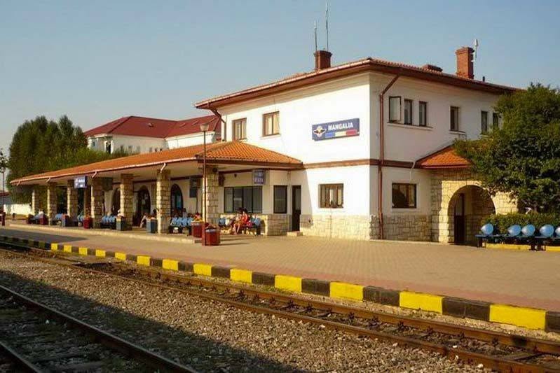 Tânără lovită de tren la Mangalia, nu a auzit semnalele