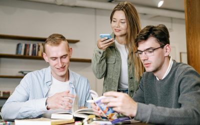 eJobs: Tinerii, mai greu pe piața muncii față de anul trecut