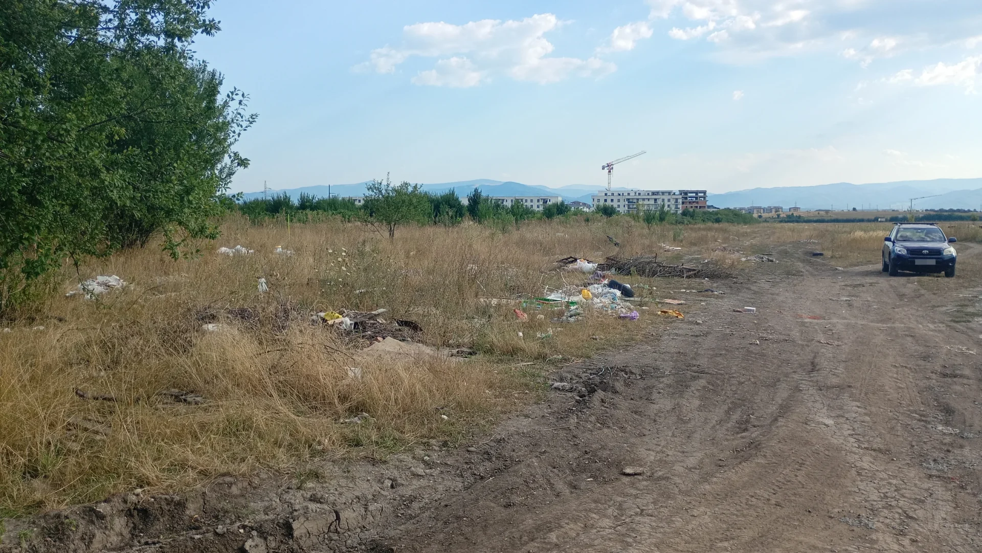 Sibiu: Gunoi ilegal pe terenul noului spital județean