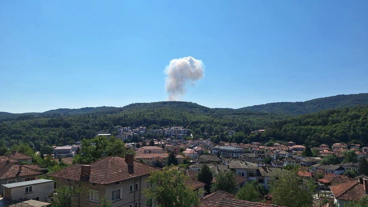 Explozii la fabrica de armament din Bulgaria ce trimite muniție Ucrainei