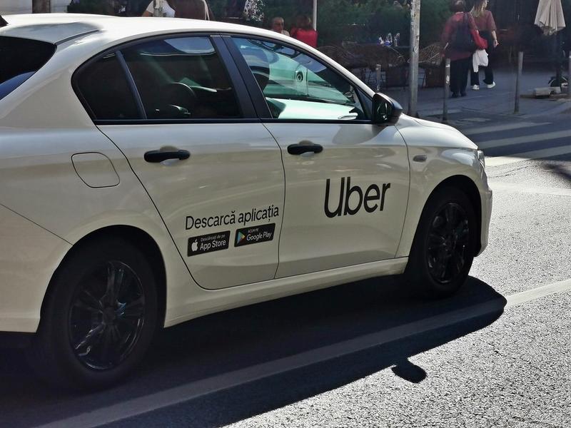 Uber aduce 2.000 de robotaxiuri autonome în Europa