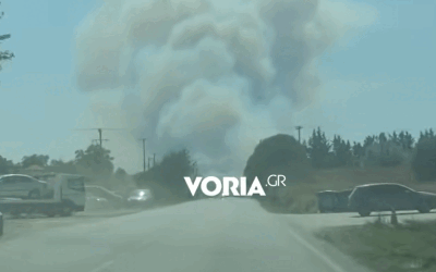 Grecia: Foc mistuie destinație turistică românească, turiști evacuați